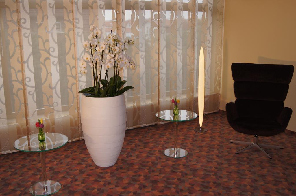 Double Room Shower