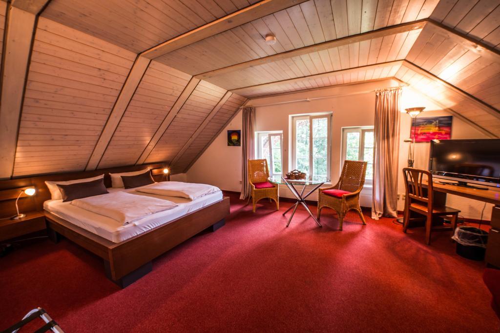 Standard Double Room,995384332:JPEG