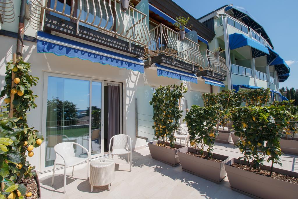 Superior Double Room Lake View