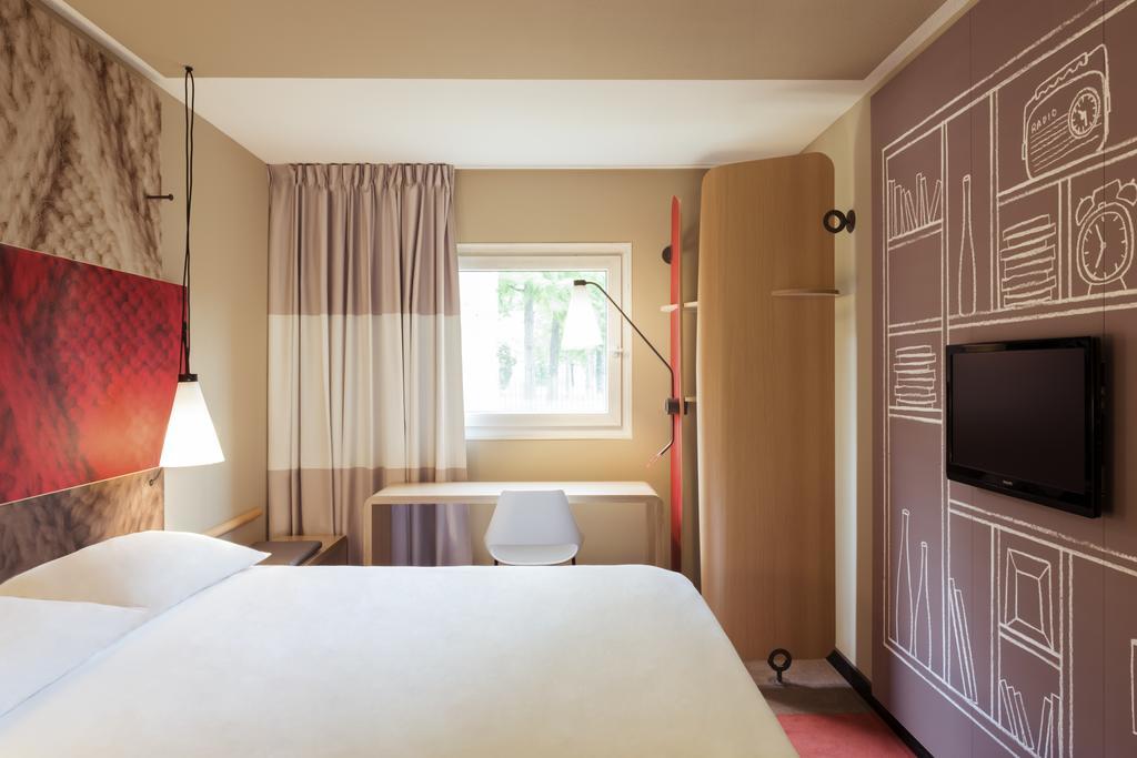 Standard Double Room,400350693:JPEG