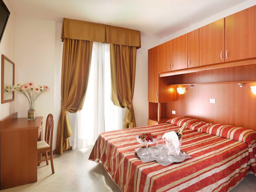 Double or Twin Room Balcony,775352944:JPEG