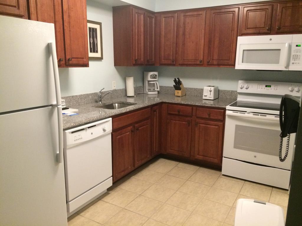 One-Bedroom Suite at Skyline Towers,708105496:JPEG