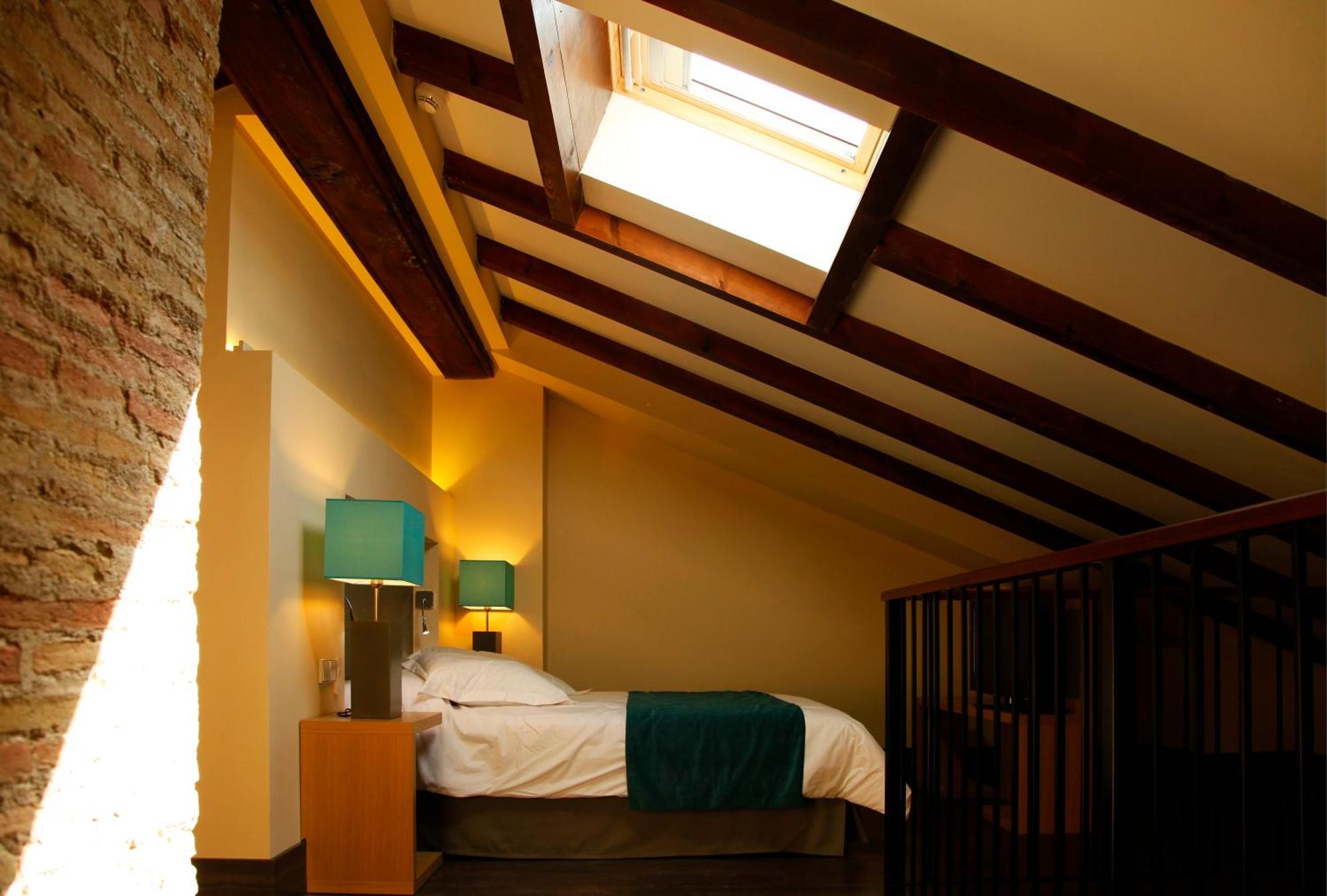 Duplex Room,1584502156:JPEG