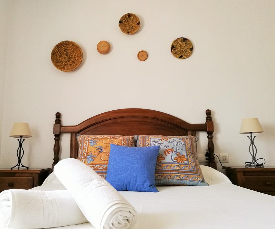 Small Double Room,401512890:JPEG
