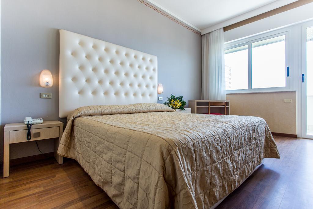 Double Room,507051828:JPEG