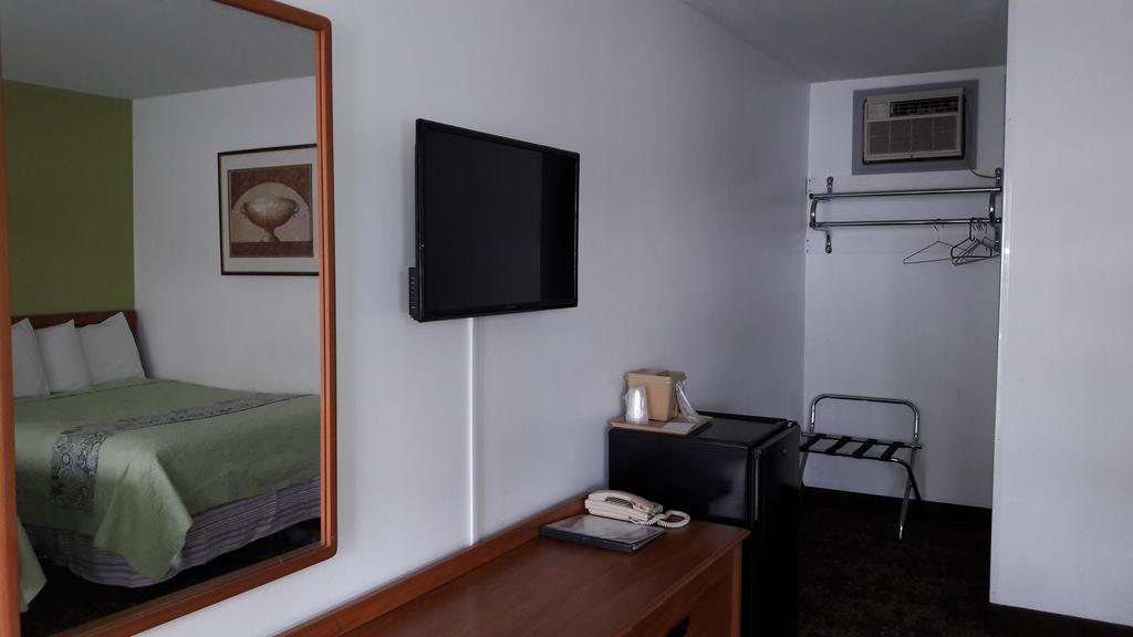 Double Room Two Double Beds