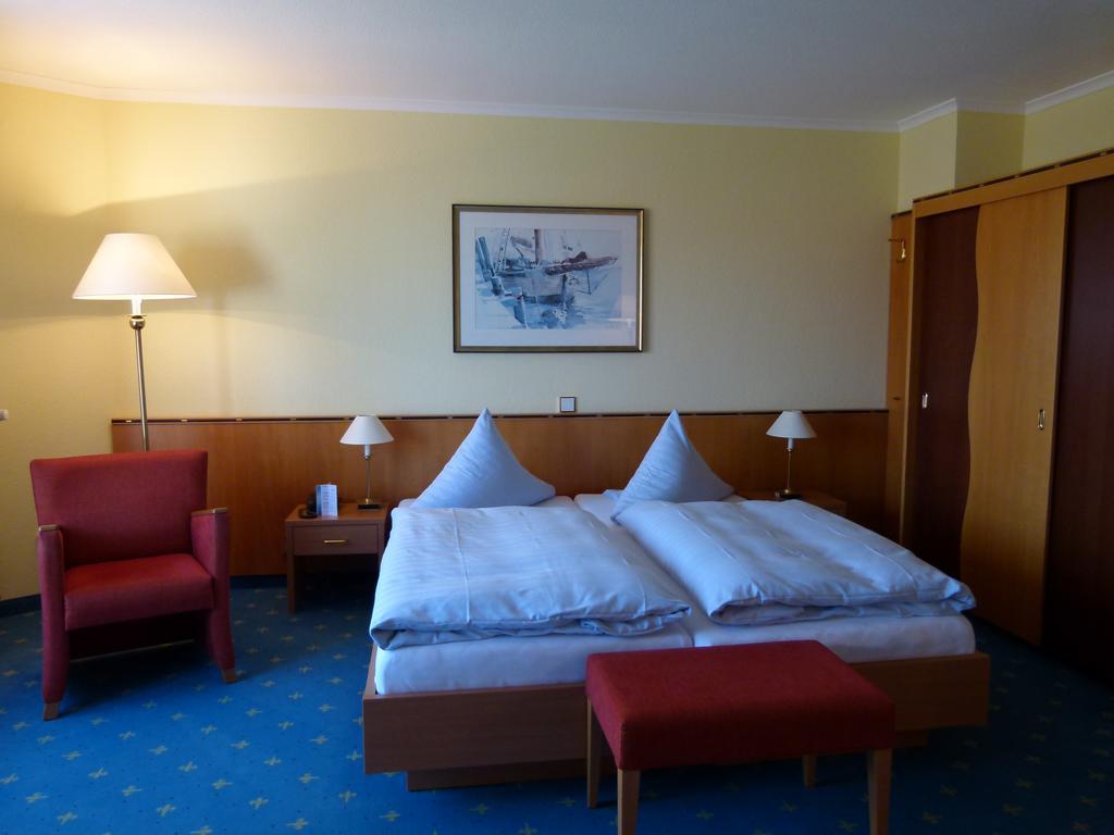 Double Room,402561828:JPEG