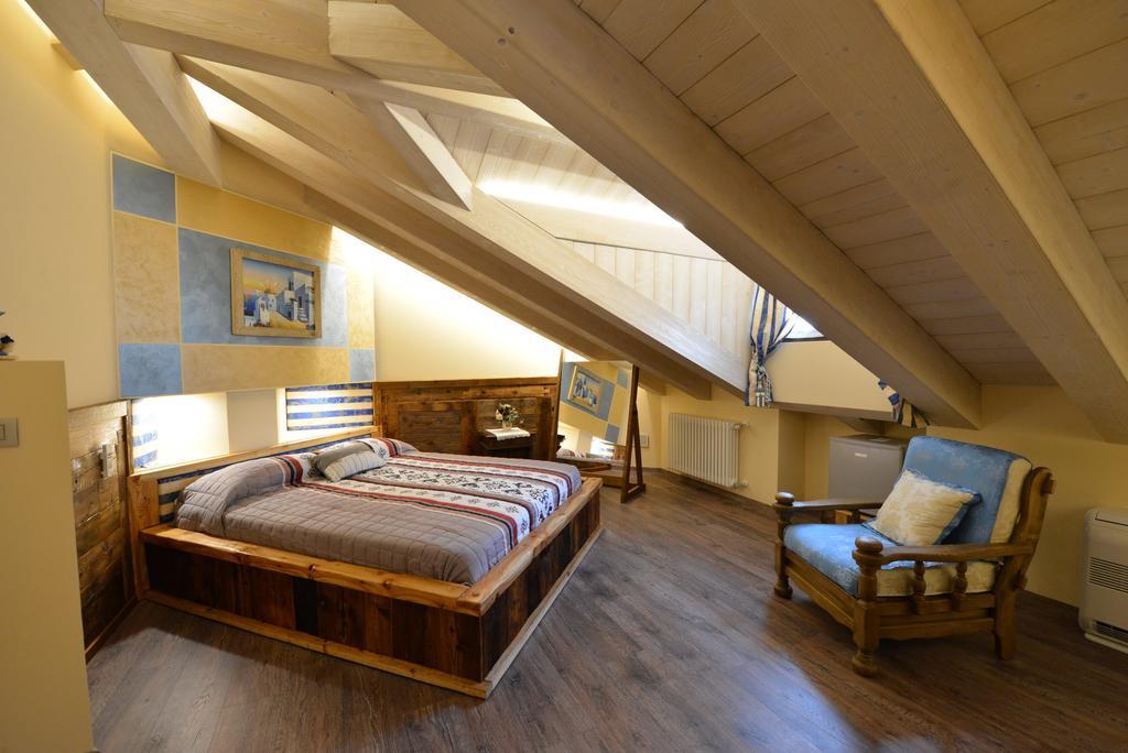 Double Room,402566697:JPEG
