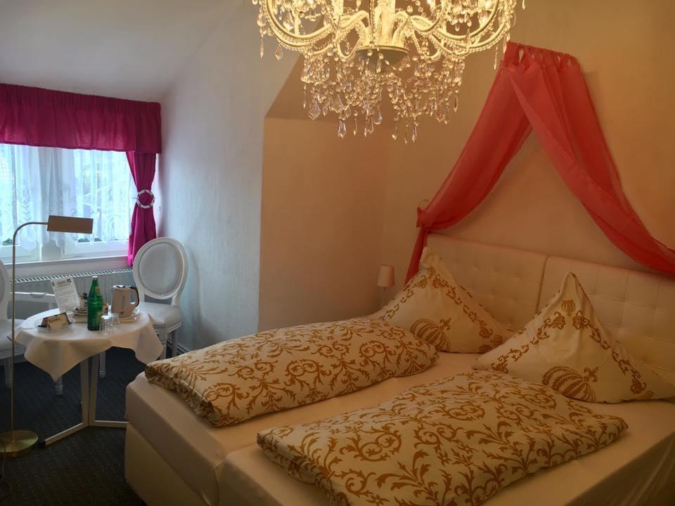 Double Room,402622884:JPEG
