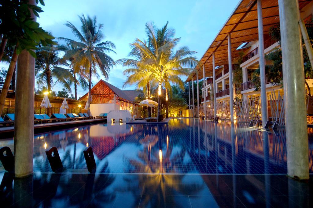 Double or Twin Room Direct Pool Access,1081061569:JPEG