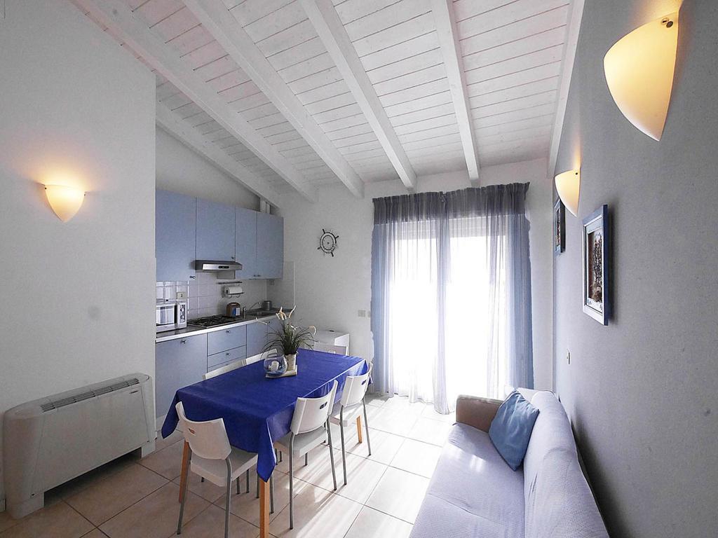 Two-Bedroom Apartment,546121569:JPEG