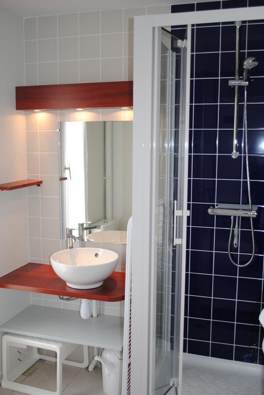 Two-Bedroom Apartment,1758400426:JPEG