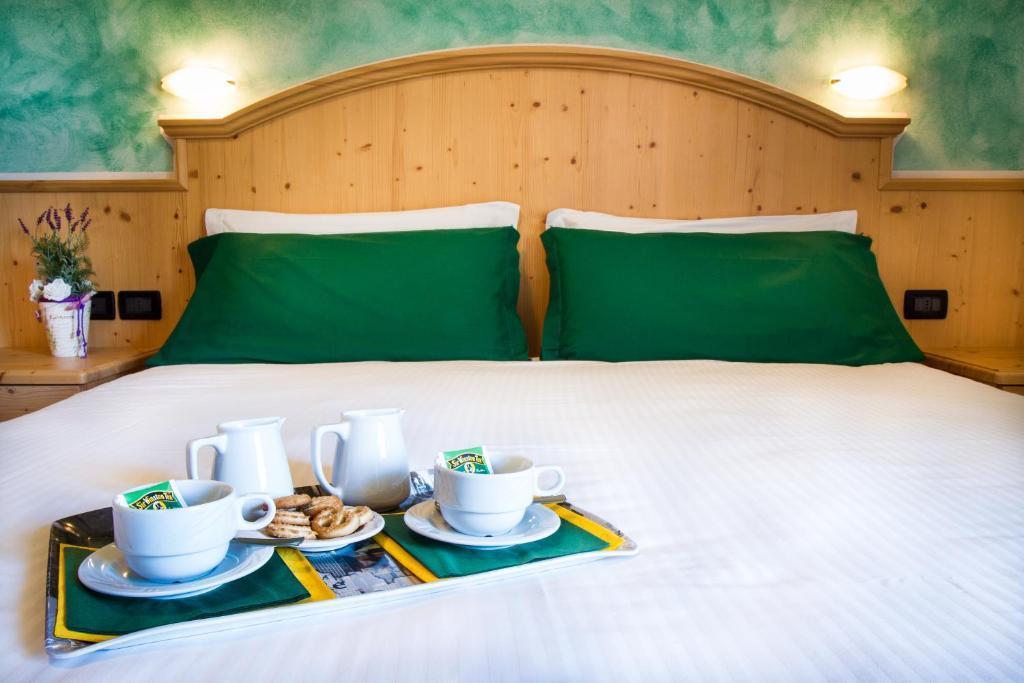 Double or Twin Room,40398085:JPEG