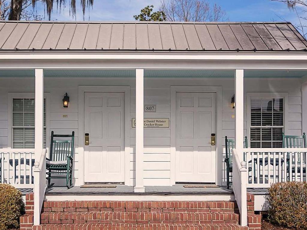 One-Bedroom Cottage