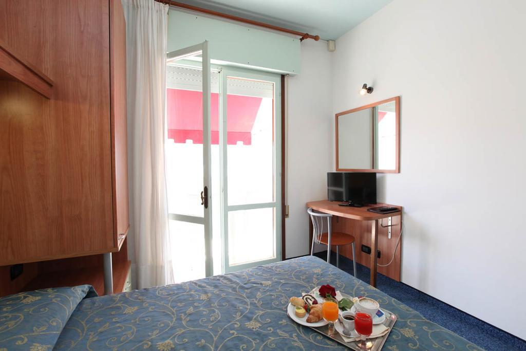 Double or Twin Room Terrace