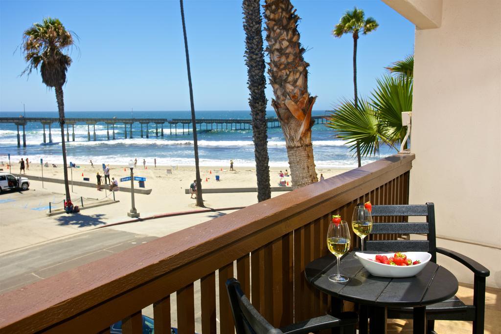 Queen Room Ocean View Balcony