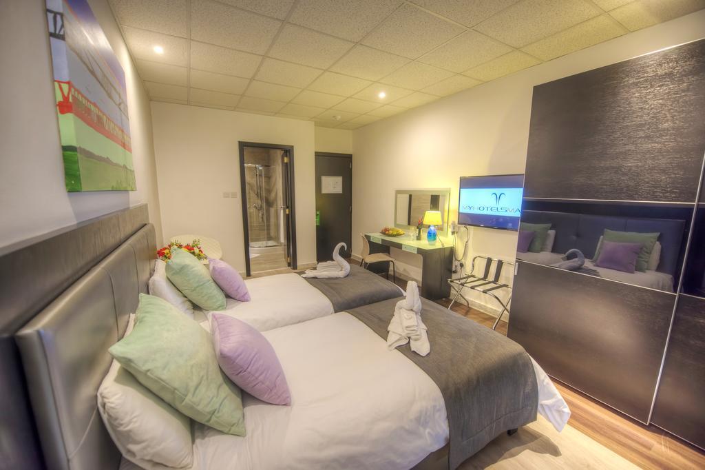 Standard Double or Twin Room,403811517:JPEG