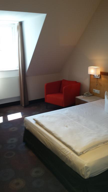 Comfort Room River View