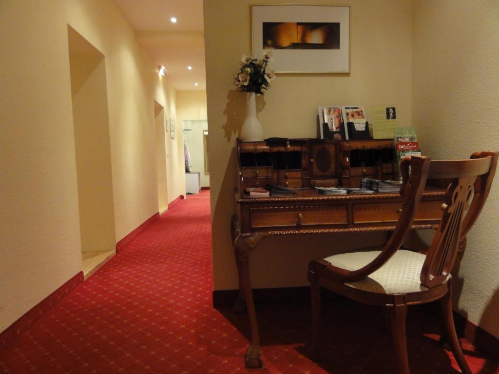 Double Room Private External Bathroom