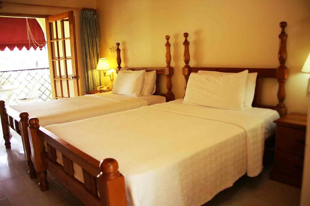 King or Double Room Garden View