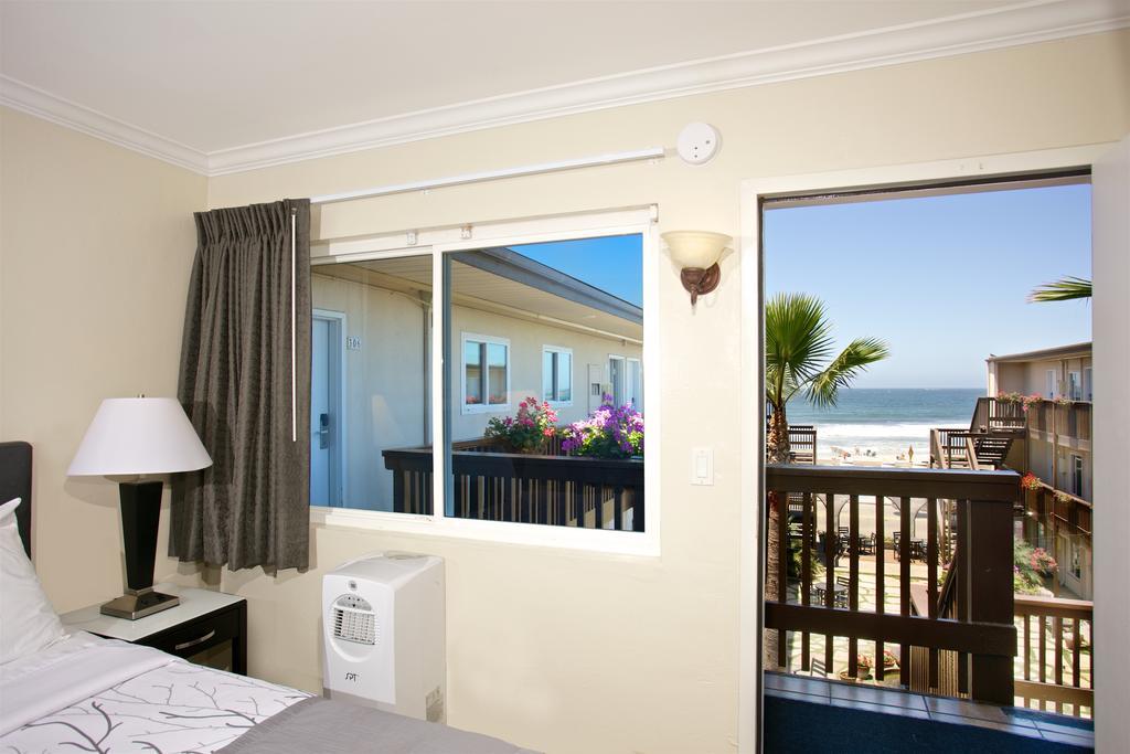 Queen Room Partial Ocean View
