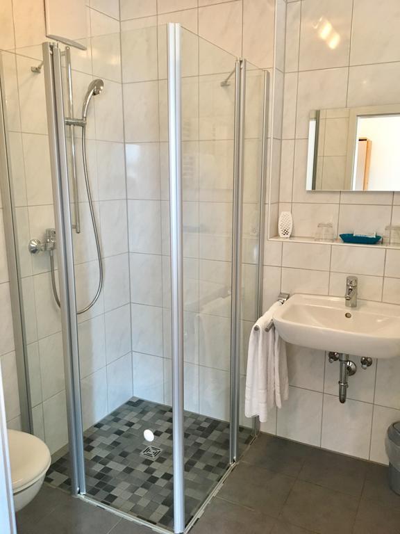 Double Room,761843800:JPEG