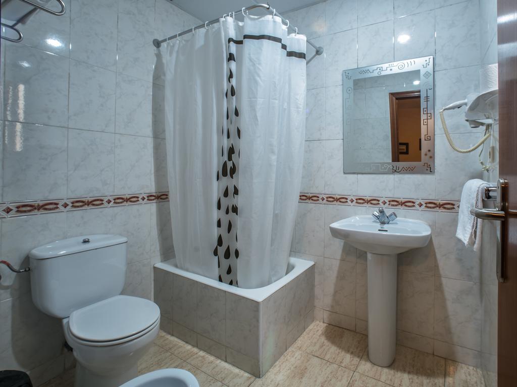 Triple Room,51609280:JPEG