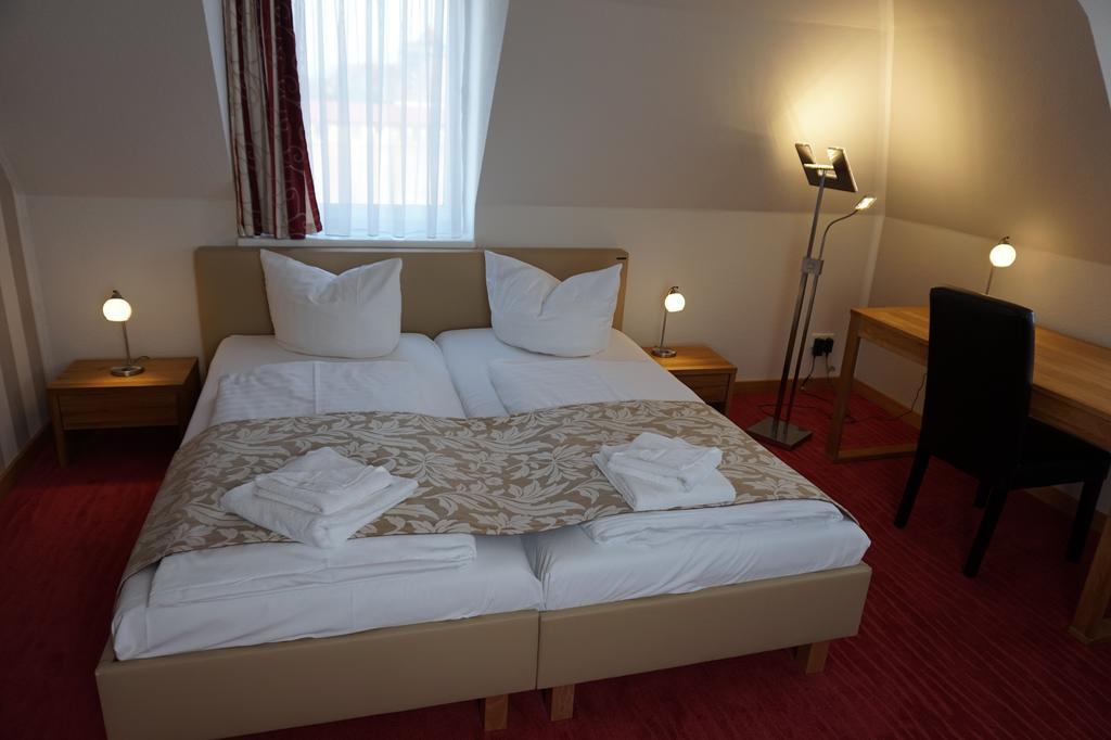 Double Room Private Bathroom