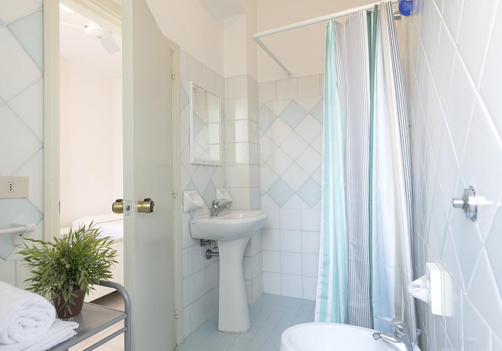 Triple Room,1108475850:JPEG