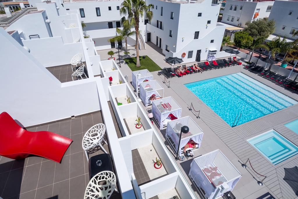 Luxury Suite Pool View,405035877:JPEG