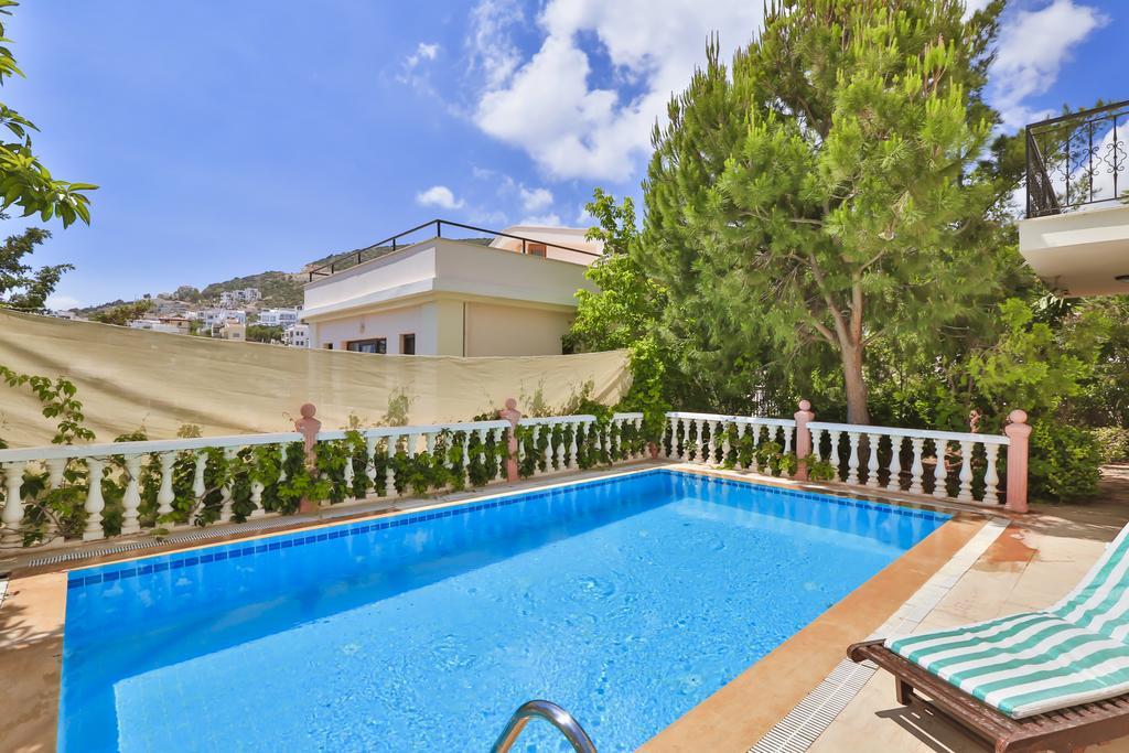 Three-Bedroom Villa Private Pool