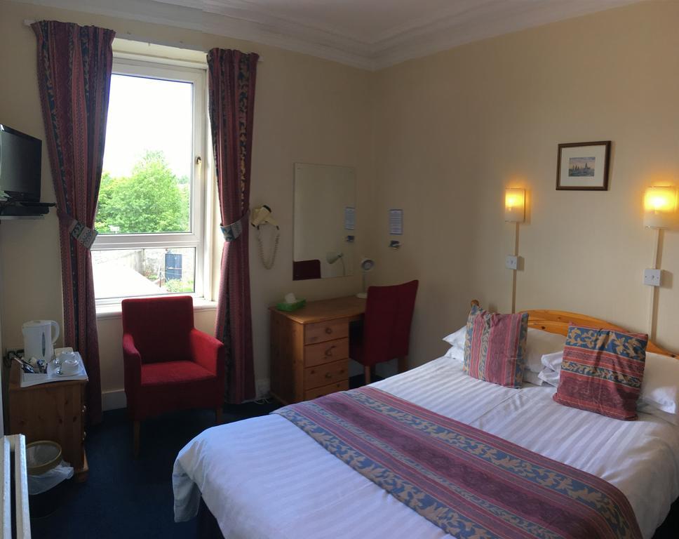 Double Room Private Bathroom