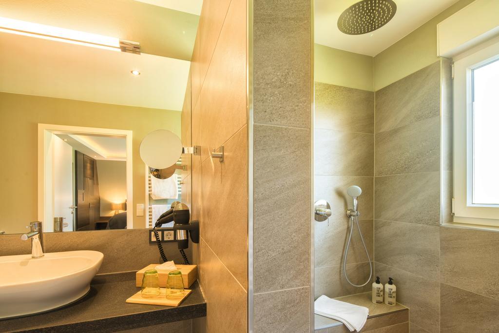 One-Bedroom Suite,407604849:JPEG