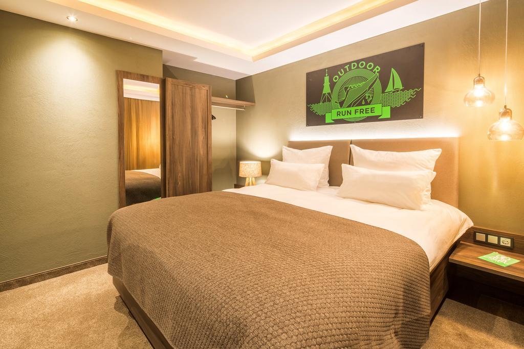 One-Bedroom Suite