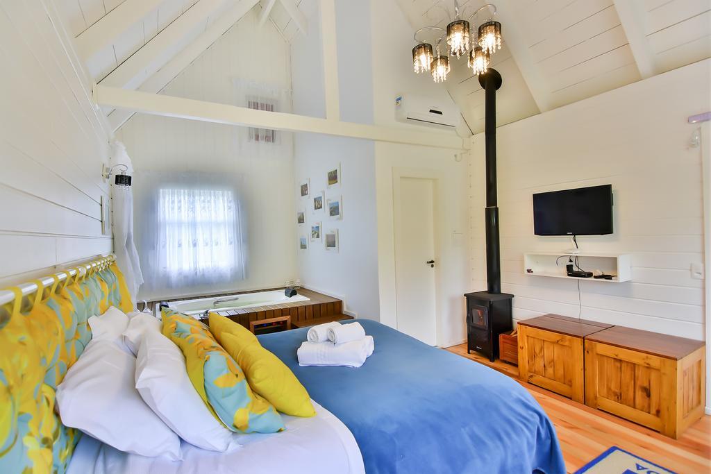 Deluxe Double Room Bath