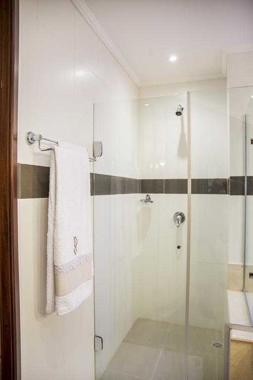 Master Suite Spa Bath