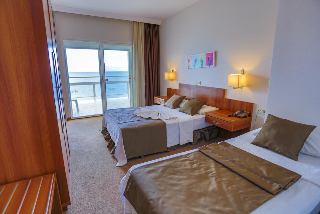 Superior Triple Room Sea View,966564925:JPEG