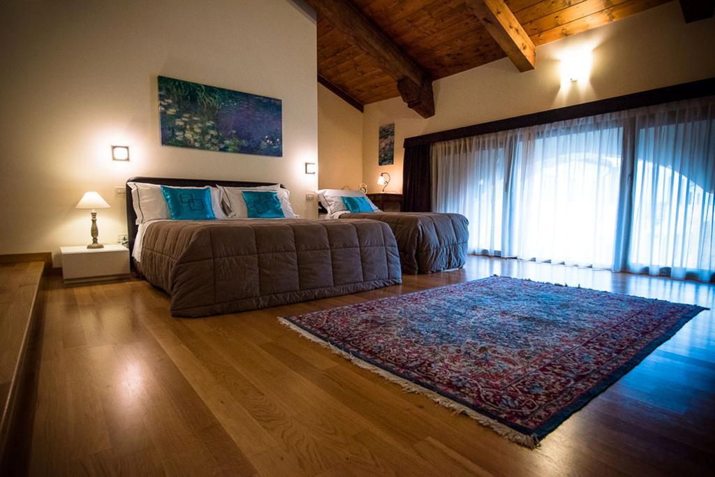Triple Room,705157951:JPEG