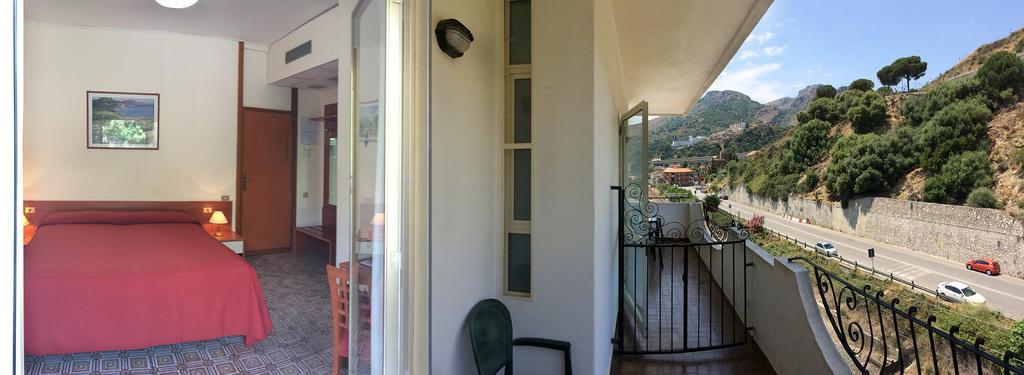 Standard Triple Room,414746529:JPEG