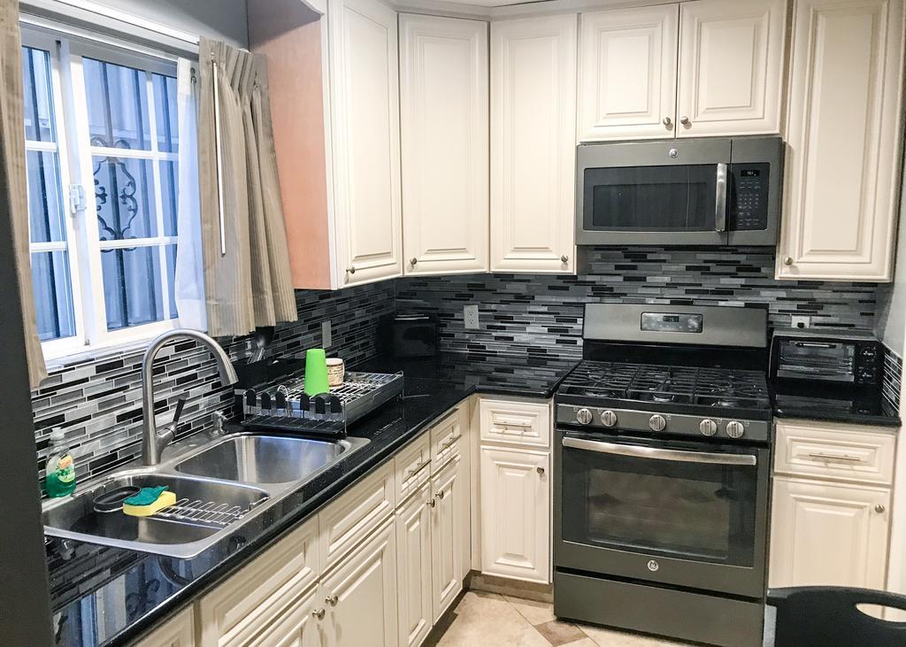 Family Studio Kitchen,414772716:JPEG