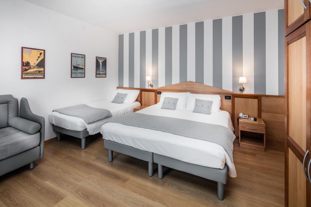Triple Room Balcony