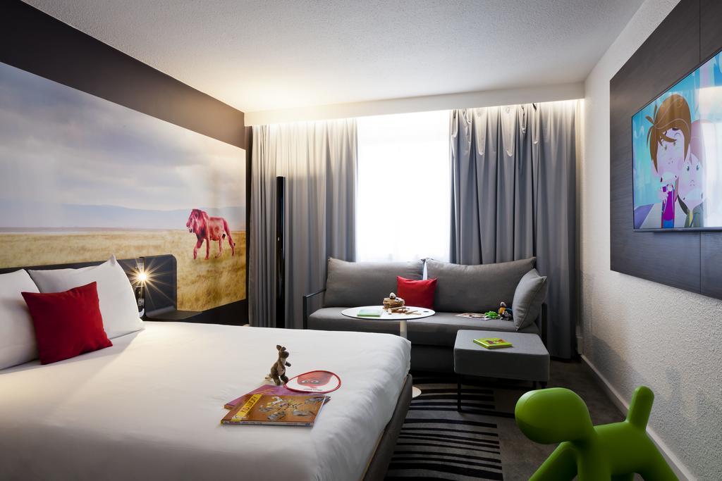 Classic Double Room with Sofa,415469724:JPEG