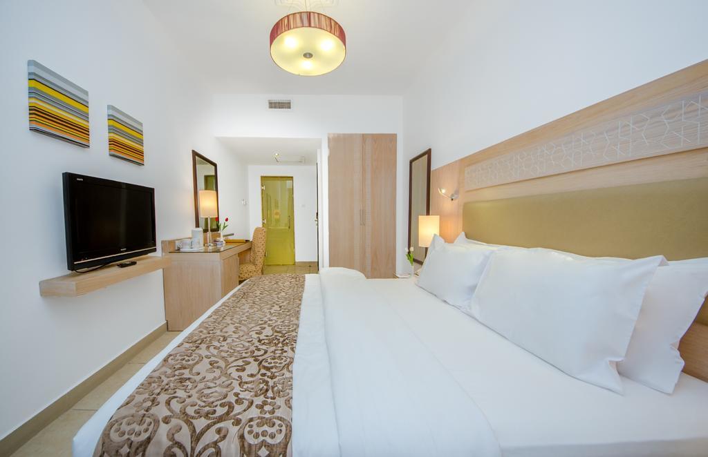 Standard Single Room,700070455:JPEG
