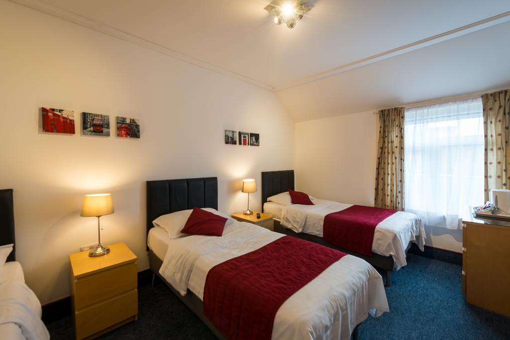 En-suite Triple Room,415701216:JPEG