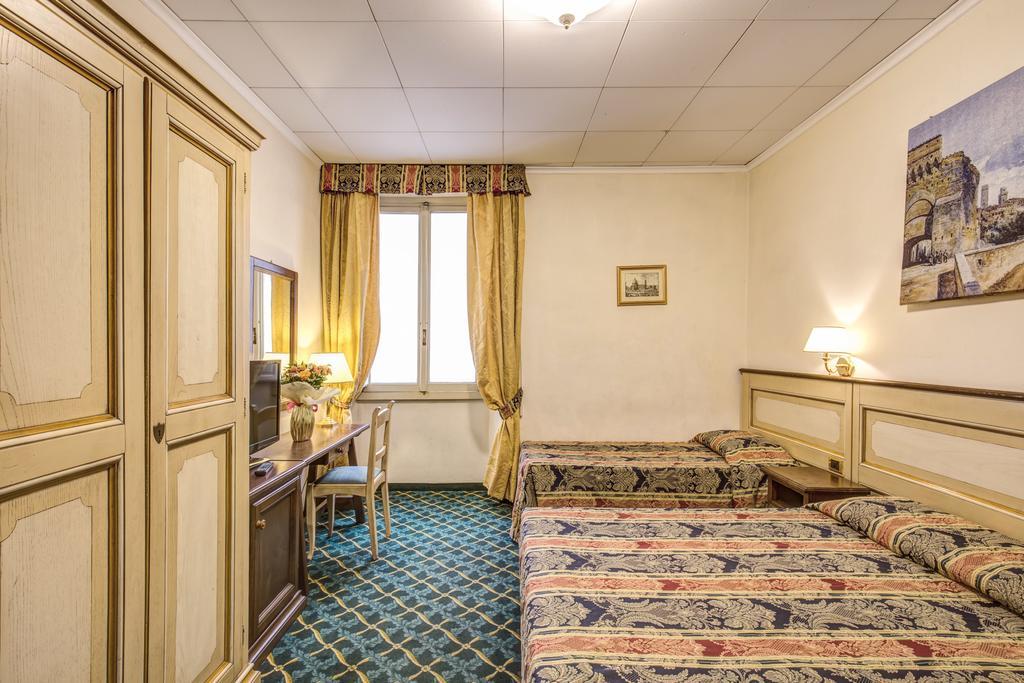 Triple Room,1710074179:JPEG