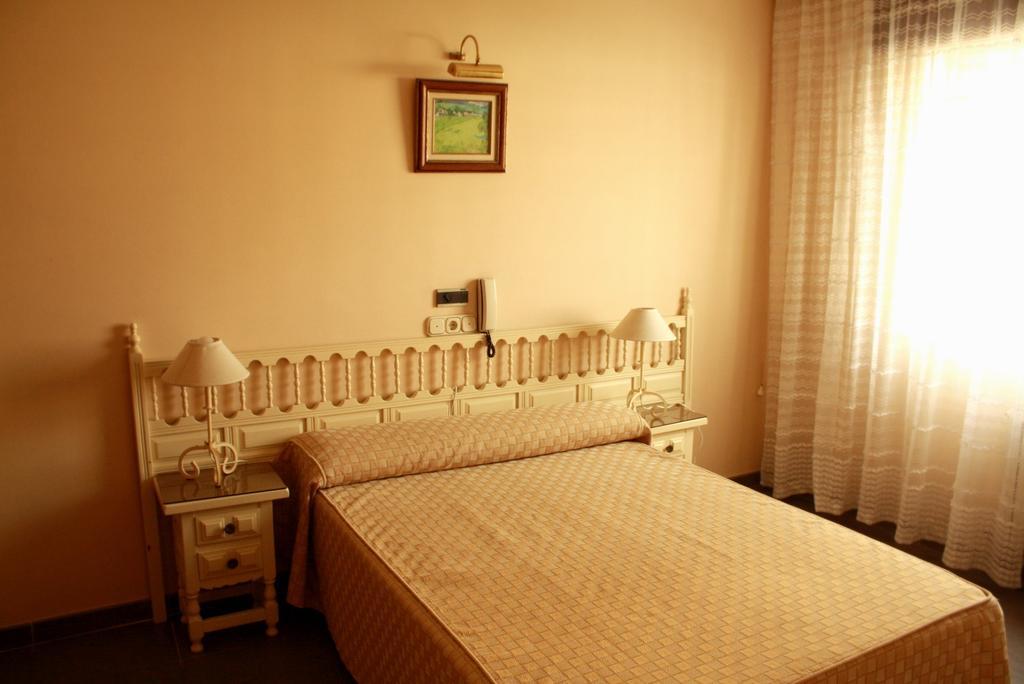 Triple Room,68007113:JPEG