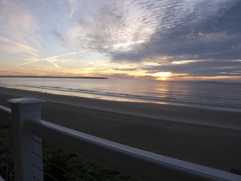 Luxury Queen Sunrise Suite
