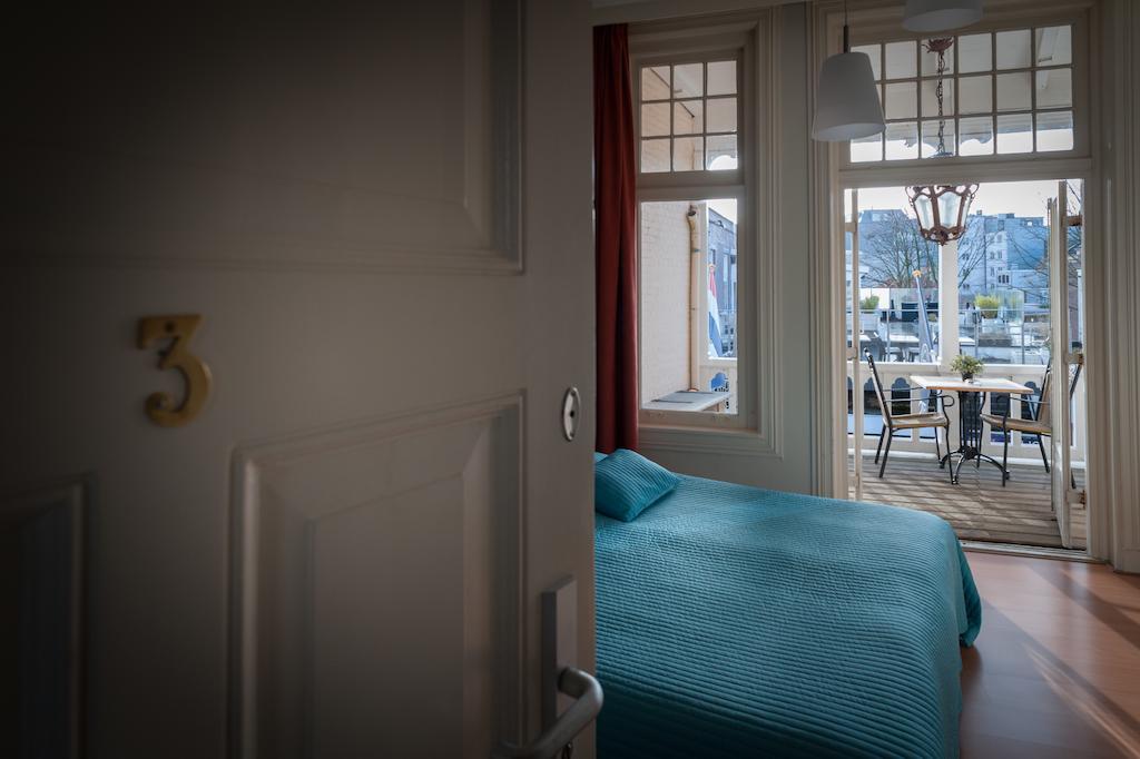 Standard Twin Room Balcony