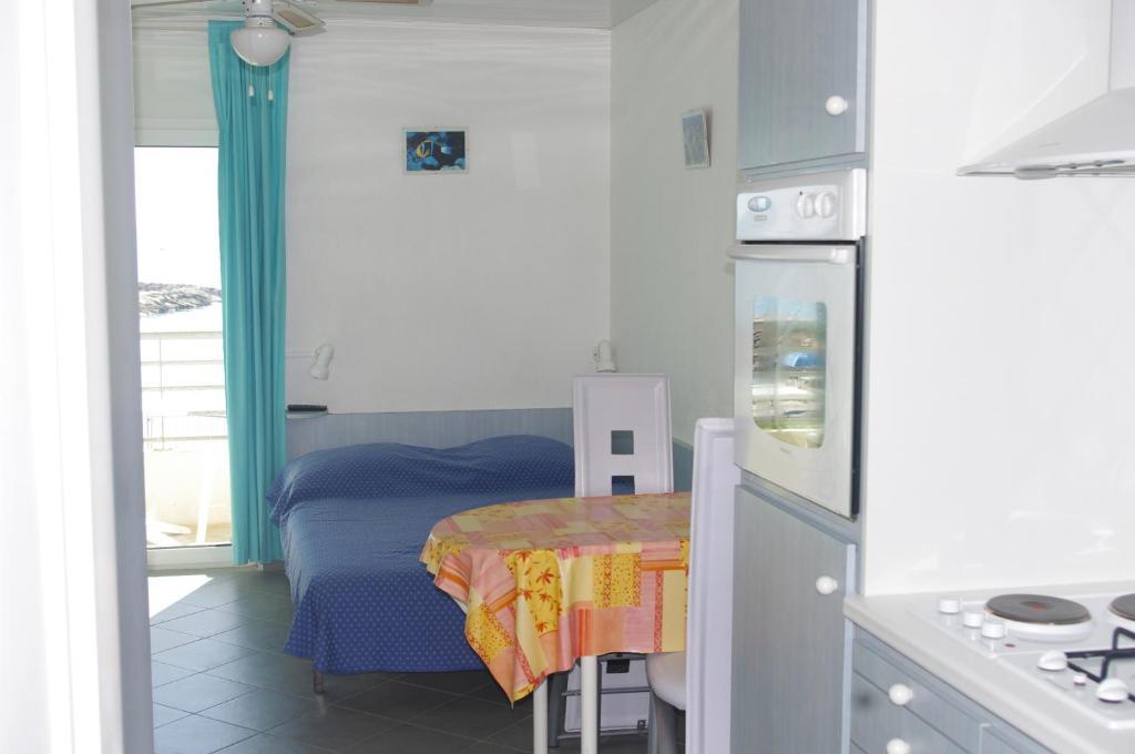 Studio - Ground Floor,42202444:JPEG