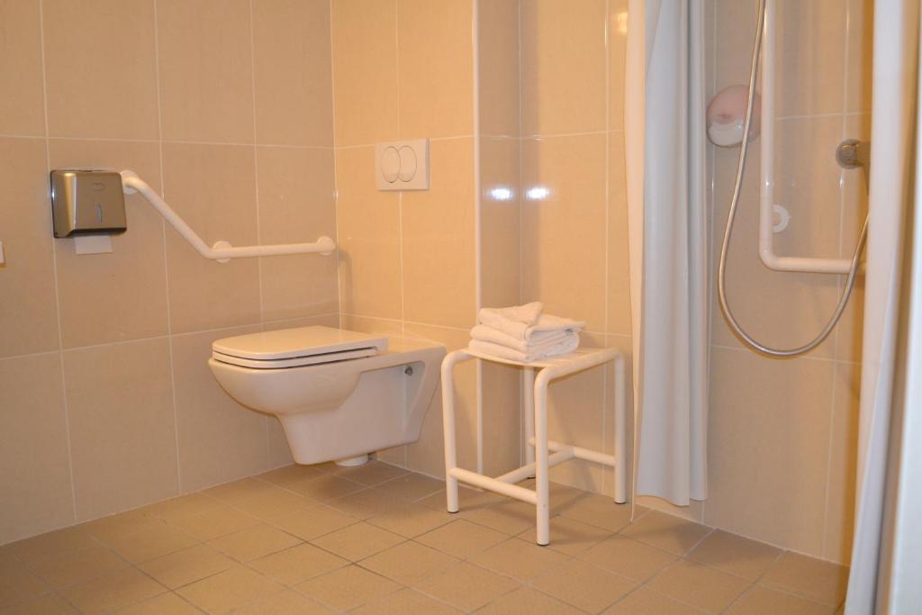 Double Room Disability Access,42740668:JPEG